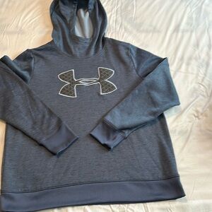 Women’s Under Armour Hoodie Large